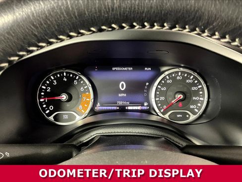 Used 2021 Jeep Renegade Latitude w/ Sun & Sound Group AWD/4WD image 12