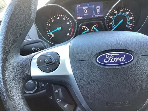 Used 2015 Ford Escape SE image 37