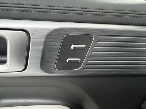 Used 2024 Hyundai Santa Fe Limited image 25