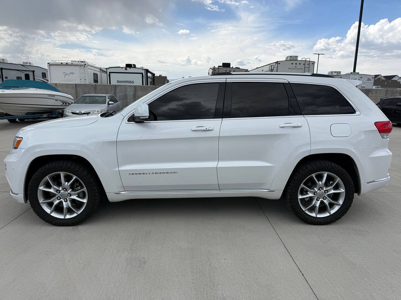 Used 2016 Jeep Grand Cherokee Summit w/ Platinum Series Group AWD/4WD image 6