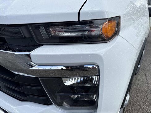 Used 2024 Chevrolet Silverado 2500 LT image 10