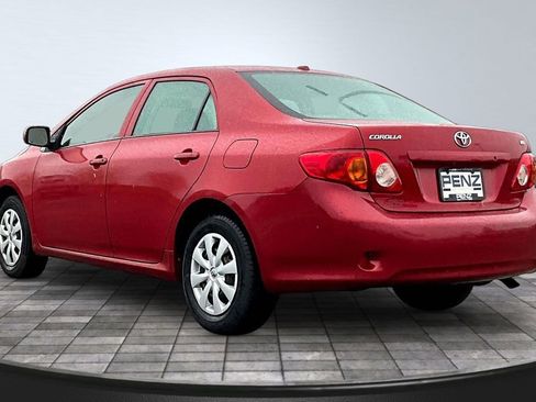 Used 2010 Toyota Corolla LE FWD image 4