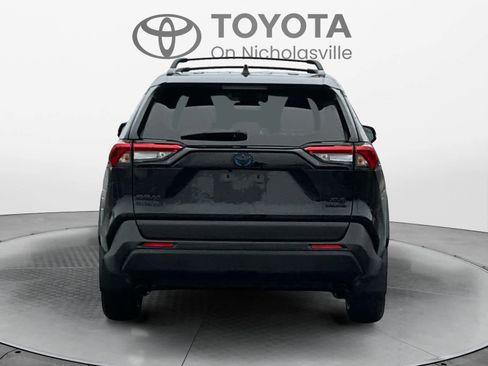 Used 2024 Toyota RAV4 XLE Premium image 5