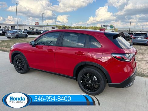New 2026 Honda HR-V Sport image 4