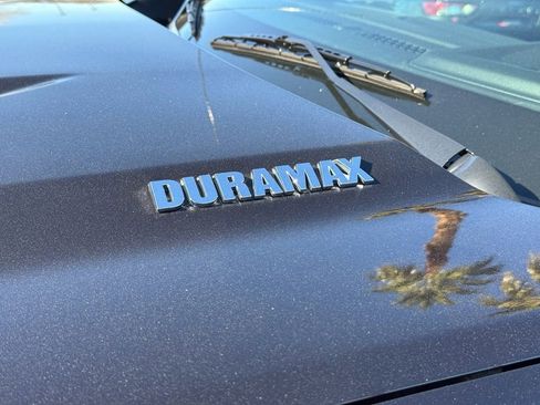 Used 2022 Chevrolet Silverado 1500 LT image 11