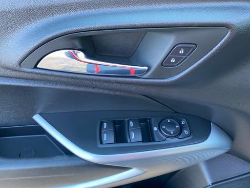 Used 2025 Chevrolet Trax LS w/ Driver Confidence Package image 14