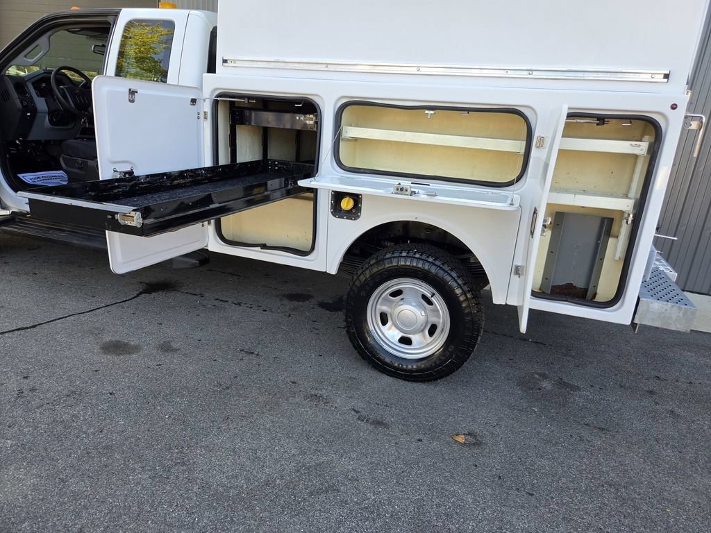 Used 2016 Ford F350 XL AWD/4WD image 4