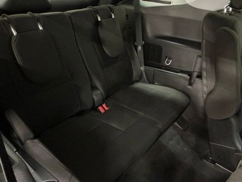 Used 2023 Ford Explorer XLT image 17