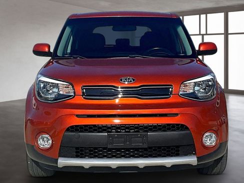 Used 2018 Kia Soul + image 4