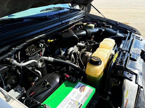 Used 2001 Ford F350 XLT image 34