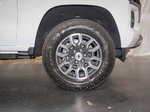 New 2026 Chevrolet Colorado Z71 w/ Technology Package AWD/4WD image 7