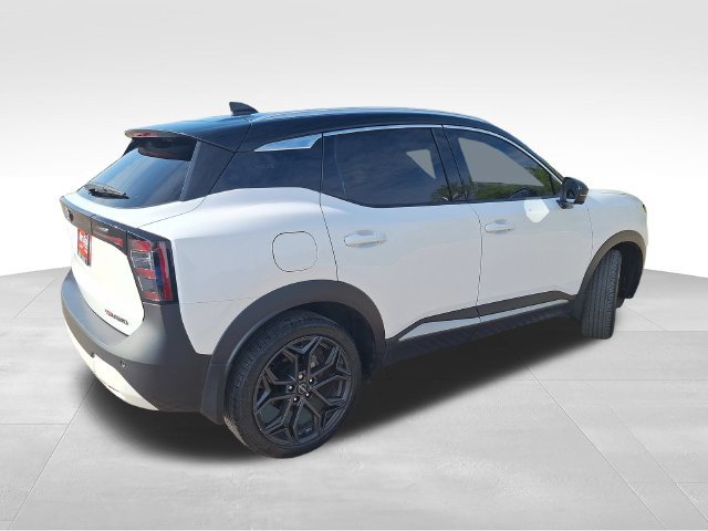 Certified 2025 Nissan Kicks SR w/ SR Premium Package AWD/4WD image 8