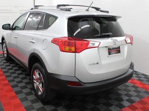 Used 2013 Toyota RAV4 LE AWD/4WD image 5