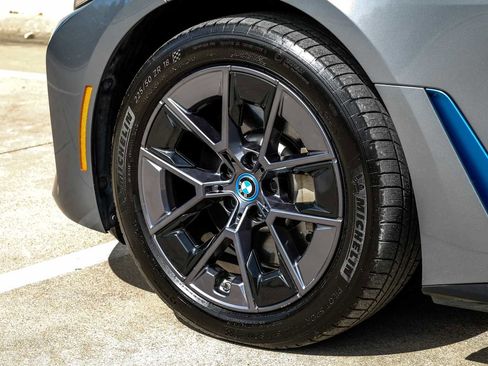 Used 2022 BMW i4 eDrive40 w/ Premium Package image 55