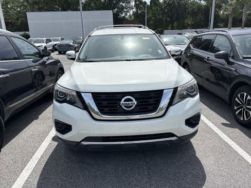 Used 2017 Nissan Pathfinder S FWD image 5