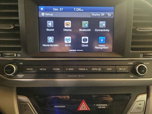 Used 2018 Hyundai Elantra SEL image 25