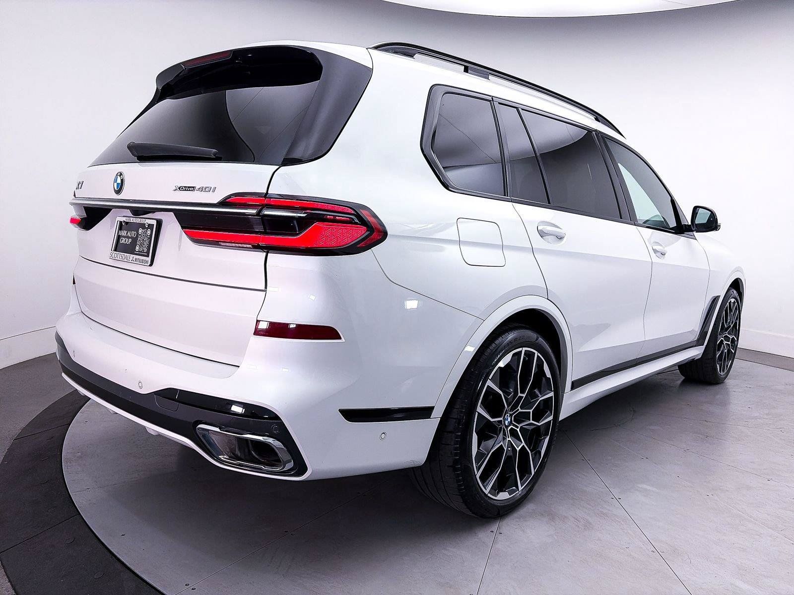 Used 2023 BMW X7 xDrive40i w/ M Sport Package AWD/4WD image 17