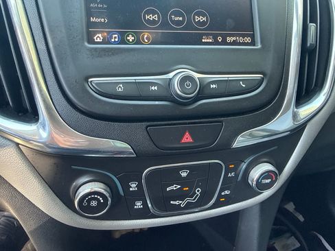 Used 2020 Chevrolet Equinox LS FWD image 26