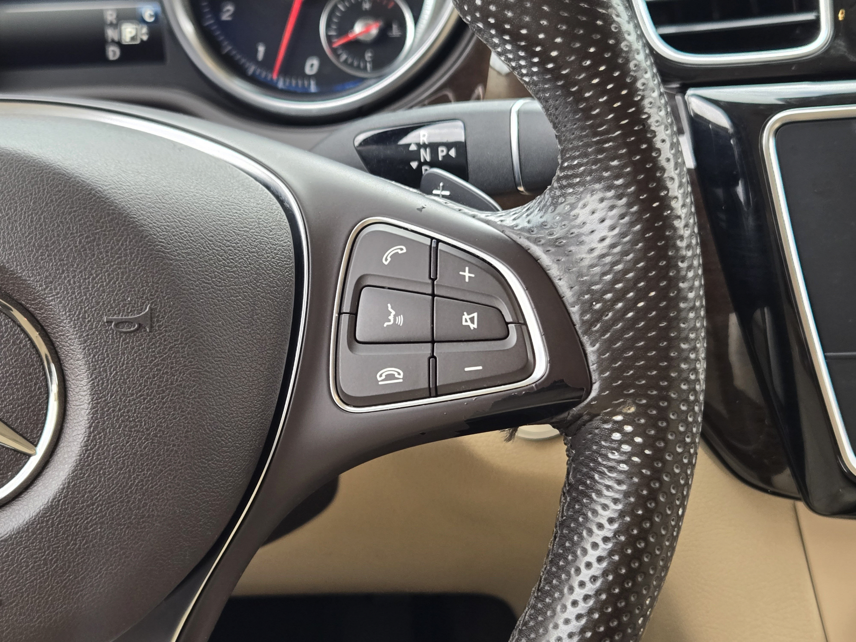 Used 2018 Mercedes-Benz GLE 350 4MATIC image 25