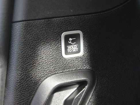 Used 2024 Jeep Wagoneer 4WD w/ Premium Group I image 29