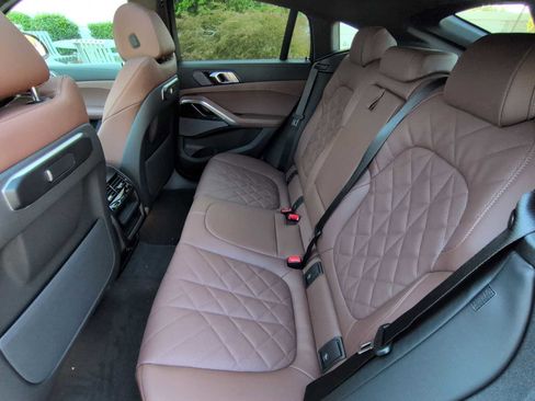 New 2026 BMW X6 xDrive40i w/ Premium Package image 21