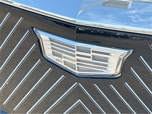 New 2026 Cadillac Vistiq Luxury image 35