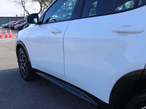 Used 2025 Alfa Romeo Tonale w/ Premium Package image 48