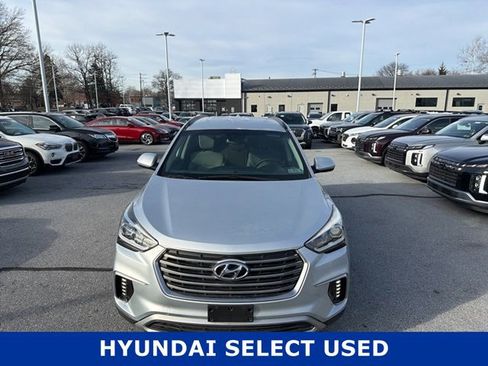 Used 2017 Hyundai Santa Fe SE image 1