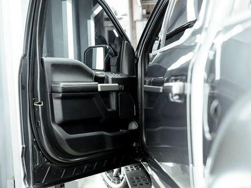 Used 2019 Ford F150 Raptor w/ Equipment Group 802A Luxury image 28