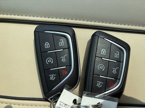 Certified 2024 Cadillac Escalade Premium Luxury w/ LPO, Floor Liner Package AWD/4WD image 23