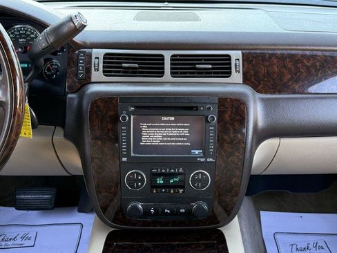 Used 2014 GMC Sierra 3500 Denali AWD/4WD image 27