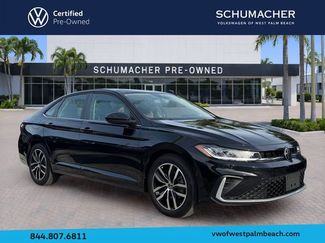 Used 2025 Volkswagen Jetta SE w/ Sunroof Package FWD video 1