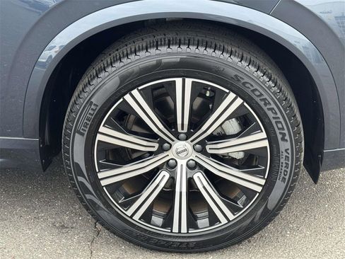 Certified 2024 Volvo XC90 B5 Core w/ Protection Package Premier image 6
