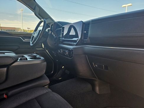 Used 2022 Chevrolet Silverado 1500 RST image 21