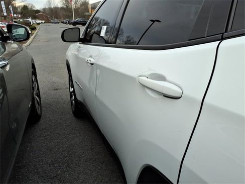 Used 2022 Jeep Compass Latitude w/ Sun and Sound Group image 11