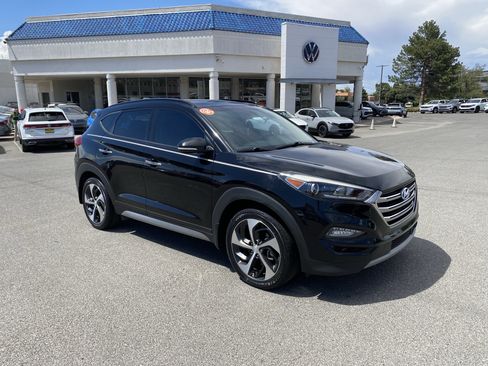 Used 2017 Hyundai Tucson Limited w/ Limited Ultimate Package 03 AWD/4WD image 2