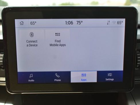 Used 2023 Ford Explorer XLT AWD/4WD image 24