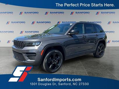 Used 2023 Jeep Grand Cherokee Altitude