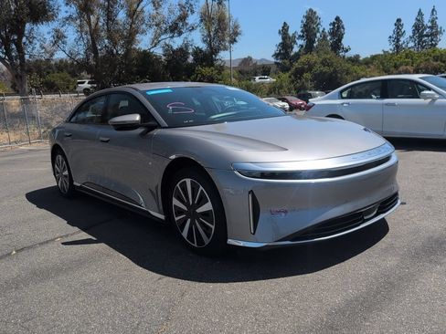 Used 2024 Lucid Air Touring AWD/4WD image 3