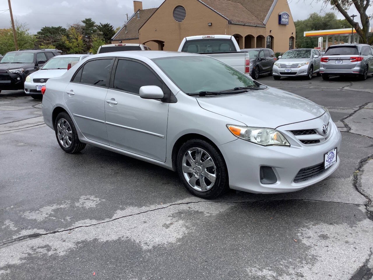 Used 2012 Toyota Corolla LE FWD image 7