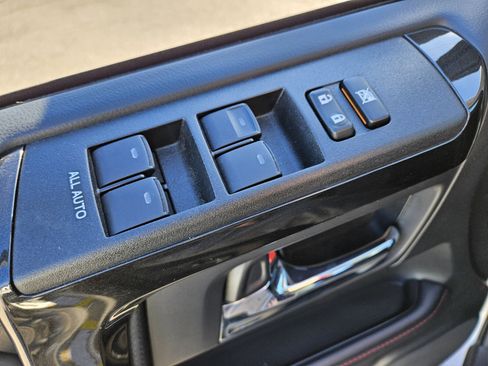 Used 2020 Toyota 4Runner TRD Off-Road image 30