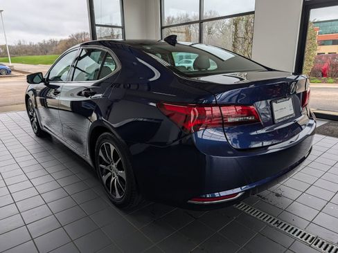Used 2015 Acura TLX w/ Technology Package image 5