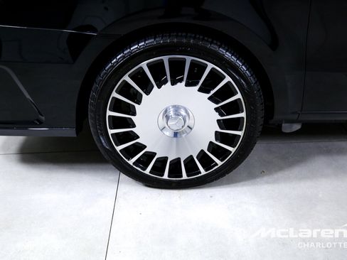 Used 2018 Mercedes-Benz Metris Passenger image 31