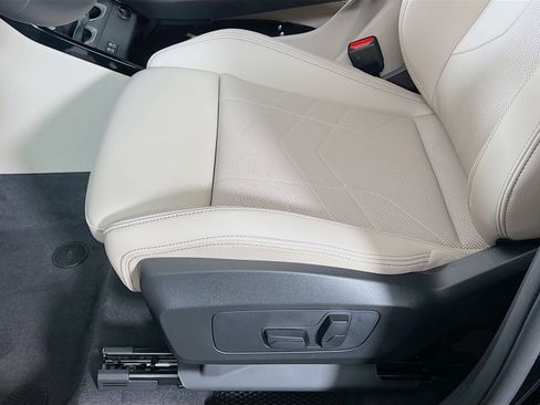 New 2025 BMW X1 xDrive28i w/ M Sport Package image 22