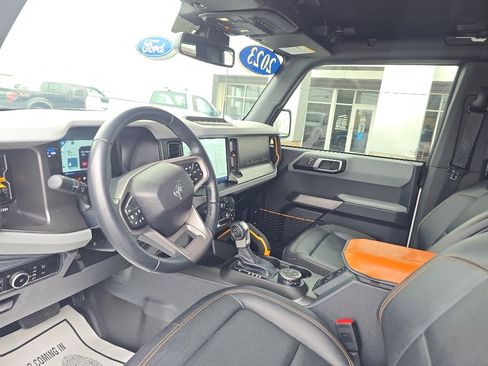 Used 2023 Ford Bronco Badlands w/ Sasquatch Package image 15