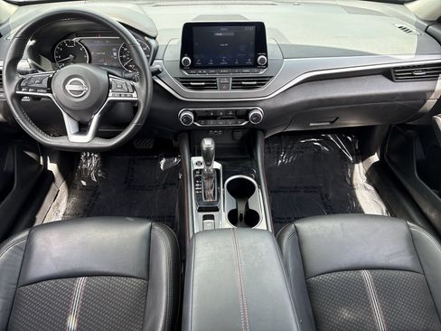 Used 2025 Nissan Altima 2.5 SR AWD/4WD image 4