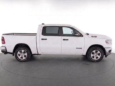 Used 2025 RAM 1500 Big Horn AWD/4WD image 8
