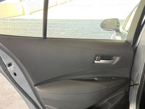 Used 2021 Toyota Corolla LE image 17