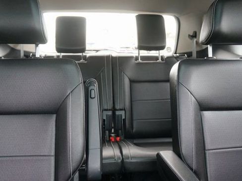 Certified 2023 Volkswagen Atlas SE w/ Panoramic Sunroof Package image 62