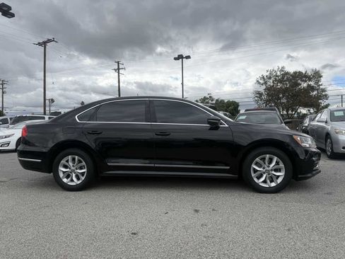 Used 2016 Volkswagen Passat 1.8T S FWD image 35